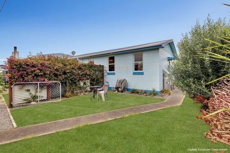 Photo of property in 169 Seabury Avenue, Foxton Beach, Foxton, 4815