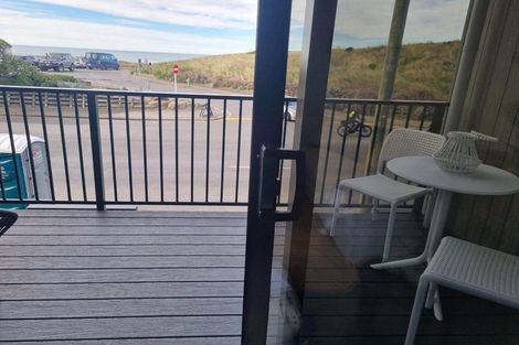 Photo of property in 231u8 Marine Parade, Seatoun, Wellington, 6022