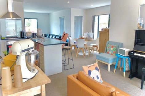 Photo of property in 37 Treestump Road, Takanini, 2112