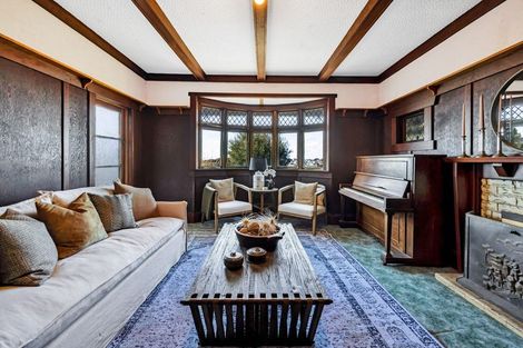 Photo of property in 4 Kitchener Terrace, Moturoa, New Plymouth, 4310