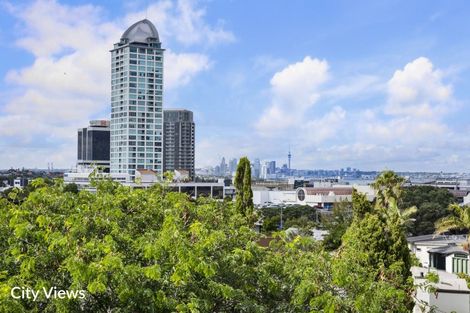 Photo of property in 16d Killarney Street, Takapuna, 0622