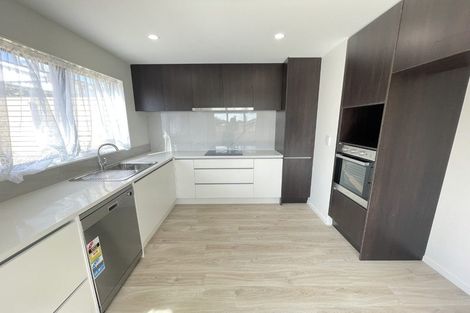 Photo of property in 13c Edinburgh Avenue, Rosehill, Papakura, 2113