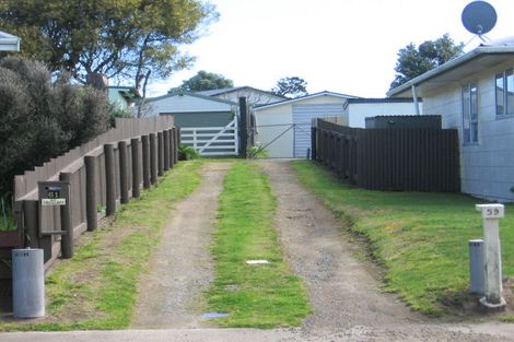Photo of property in 61 Thomas Place, Foxton Beach, Foxton, 4815
