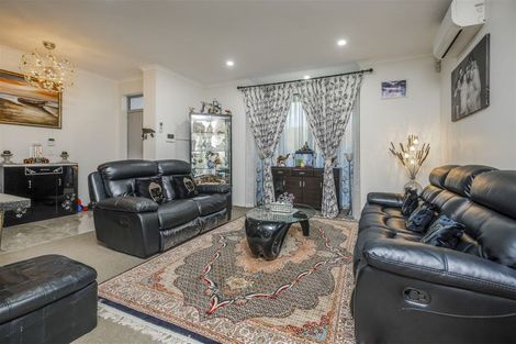 Photo of property in 30 Kuaka Drive, Takanini, 2112
