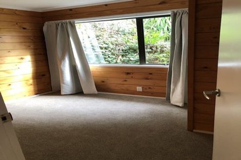 Photo of property in 15a Main Road, Tawa, Wellington, 5028