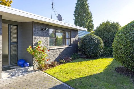 Photo of property in 7 Kathleen Place, Rainbow Point, Taupo, 3330