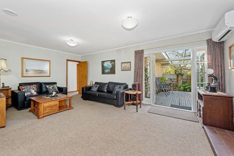 Photo of property in 79 Aurora Terrace, Hillcrest, Hamilton, 3216