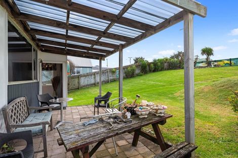 Photo of property in 14 Costello Crescent, Pukehina, Te Puke, 3189