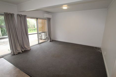 Photo of property in 25 Kamara Road, Glen Eden, Auckland, 0602