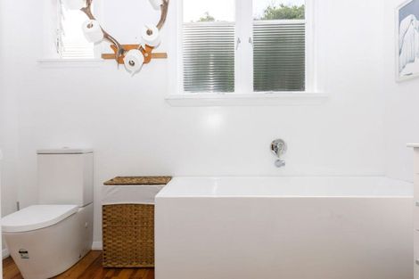 Photo of property in 3 King Street, Dannevirke, 4930