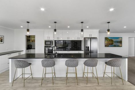 Photo of property in 28 Thomason Crescent, Pokeno, 2402