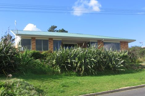 Photo of property in 25 Commins Road, Onerahi, Whangarei, 0110