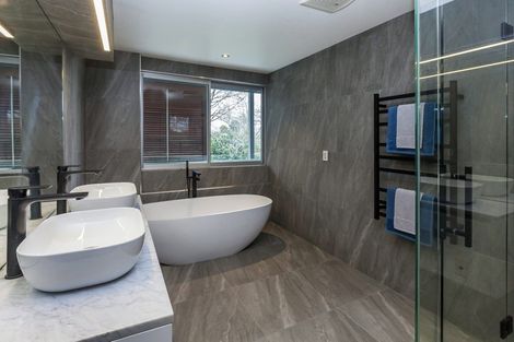 Photo of property in 8 Saint Barnabas Lane, Fendalton, Christchurch, 8052