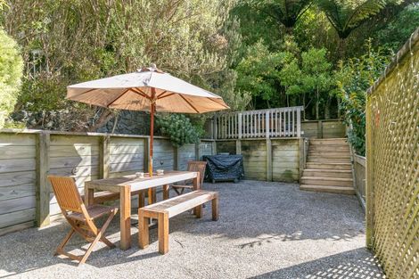 Photo of property in 30 Voltaire Street, Karori, Wellington, 6012