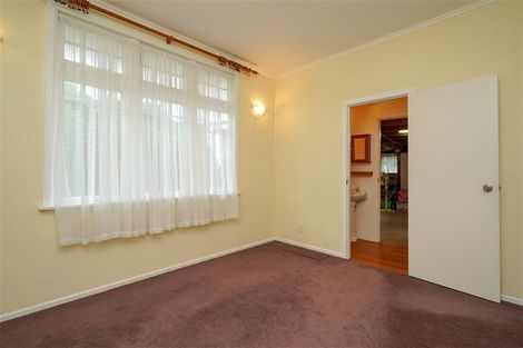 Photo of property in 1 Moana Avenue, Bayswater, Auckland, 0622