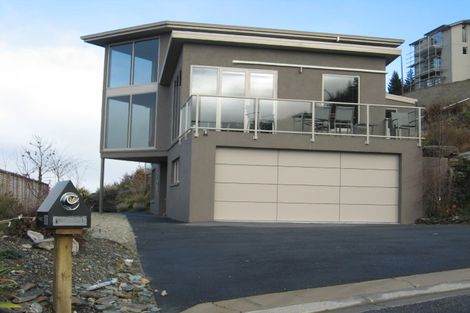 Photo of property in 17 Olivers Place, Queenstown, 9300