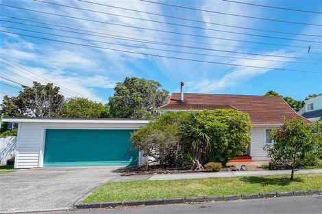 Photo of property in 1 Moana Avenue, Bayswater, Auckland, 0622