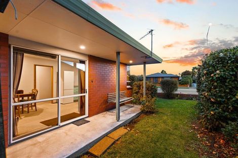 Photo of property in 284 Sawyers Arms Road, Bishopdale, Christchurch, 8053