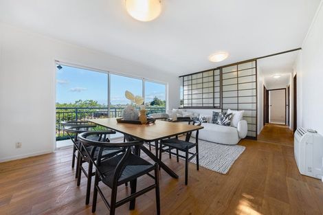 Photo of property in 94 Stapleford Crescent, Browns Bay, Auckland, 0630