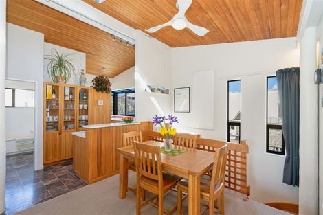 Photo of property in 2 Tahi Road, Paraparaumu Beach, Paraparaumu, 5032