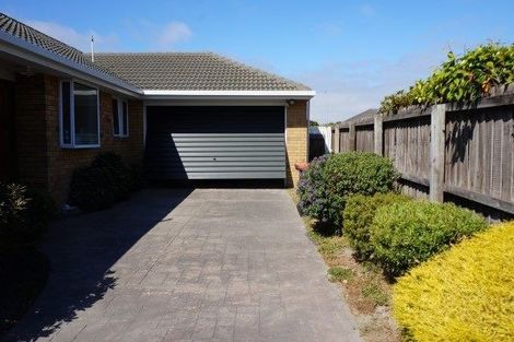 Photo of property in 5 Mull Place, Broomfield, Christchurch, 8042