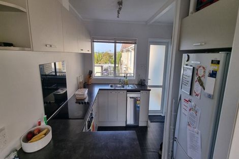 Photo of property in 2/137 Rangatira Road, Beach Haven, Auckland, 0626