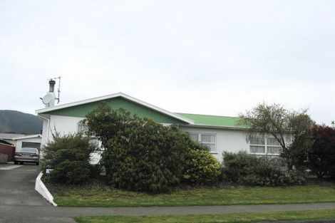 Photo of property in 11 Marlowe Street, Stoke, Nelson, 7011