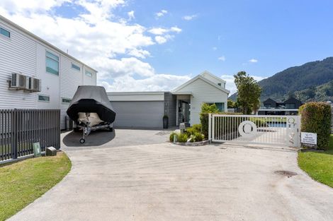 Photo of property in 122 Motu Hei, Pauanui, Hikuai, 3579