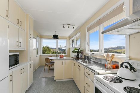 Photo of property in 20 Jane Grove, Paparangi, Wellington, 6037