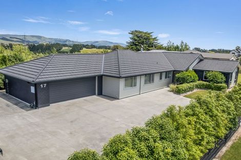 Photo of property in 17 Westwood Drive, Aokautere, Palmerston North, 4471
