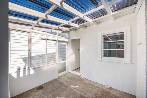 Photo of property in 18 East Street, Terrace End, Palmerston North, 4410