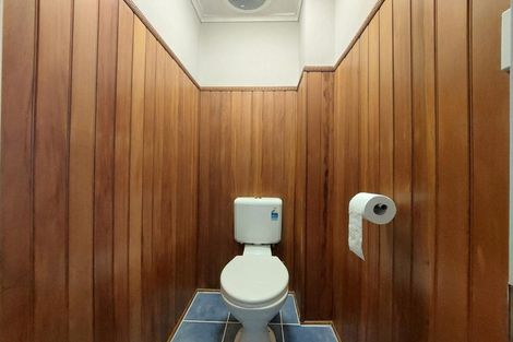 Photo of property in 56 Sherwood Avenue, Te Atatu South, Auckland, 0610