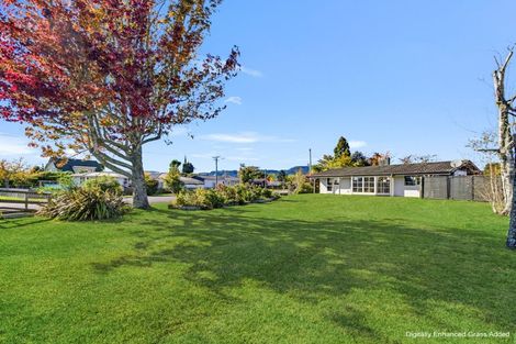 Photo of property in 20 Willow Avenue, Hannahs Bay, Rotorua, 3010