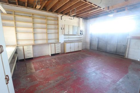Photo of property in 35a Wade River Road, Stanmore Bay, Whangaparaoa, 0932