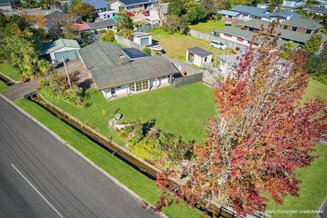 Photo of property in 20 Willow Avenue, Hannahs Bay, Rotorua, 3010