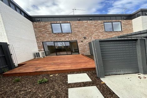 Photo of property in 2/60 Derby Street, St Albans, Christchurch, 8014