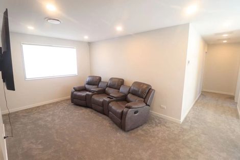 Photo of property in 10 Silvereye Road, Hobsonville, Auckland, 0616