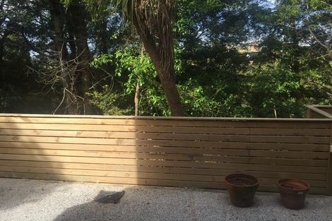 Photo of property in 24 Heaton Grove, Chatswood, Auckland, 0626