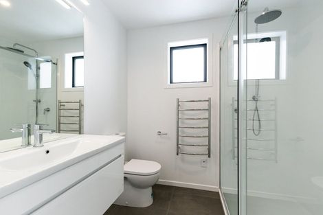 Photo of property in 96u9 Washington Avenue, Brooklyn, Wellington, 6021