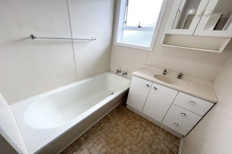 Photo of property in 25 Kaipatiki Road, Glenfield, Auckland, 0629