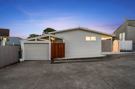 Photo of property in 2/71 Anich Road, Massey, Auckland, 0614
