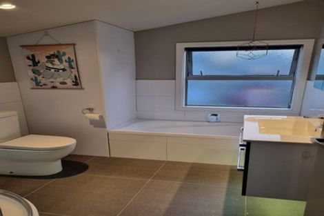 Photo of property in 61u1 Black Rock Road, Newlands, Wellington, 6037