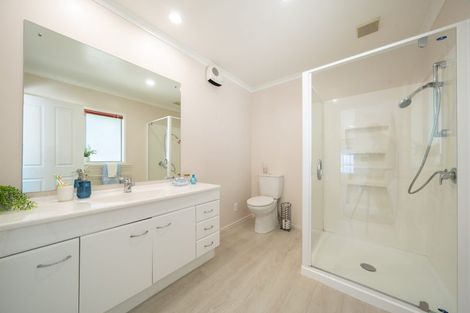 Photo of property in 4 Handly Grove, Churton Park, Wellington, 6037