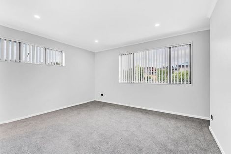 Photo of property in 147a Bucklands Beach Road, Bucklands Beach, Auckland, 2012