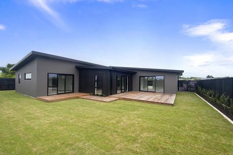 Photo of property in 126 Churcher Street, Maewa, Feilding, 4702