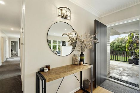 Photo of property in 29 Mcintyre Road, Mangere Bridge, Auckland, 2022