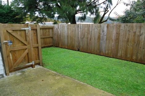 Photo of property in 8 Waldie Grove, Avalon, Lower Hutt, 5011