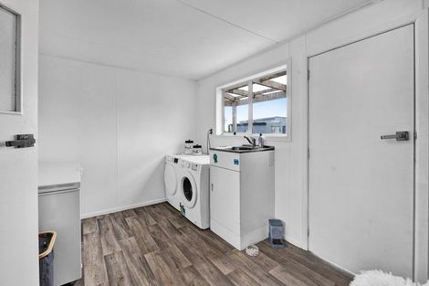 Photo of property in 135 Turuturu Road, Hawera, 4674