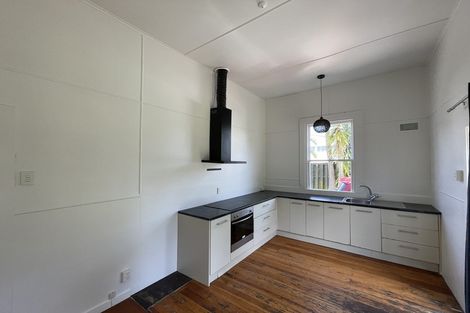 Photo of property in 44 Lynwood Road, New Lynn, Auckland, 0600