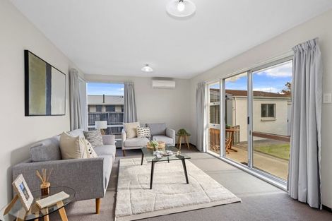 Photo of property in 124 Lake Terrace Road, Burwood, Christchurch, 8061